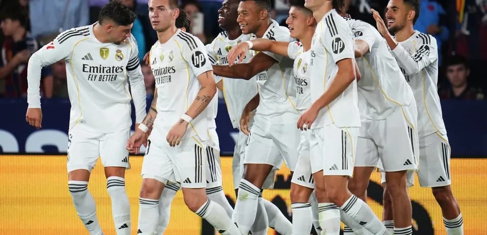 Football illustration used for match coverage - n3wkhtiq.jpg