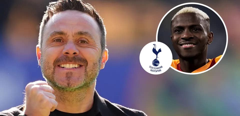 Entrenador sonriente con jugador destacado de Tottenham
