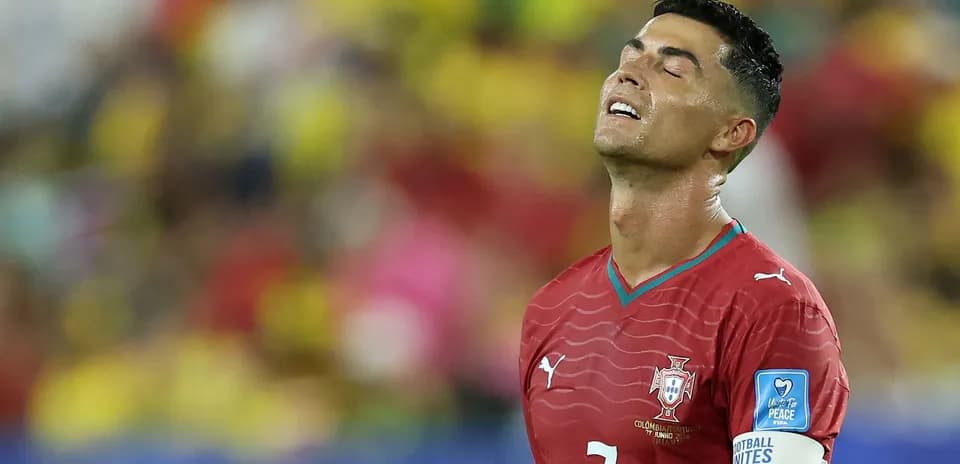 Cristiano Ronaldo con expresión de frustración en partido