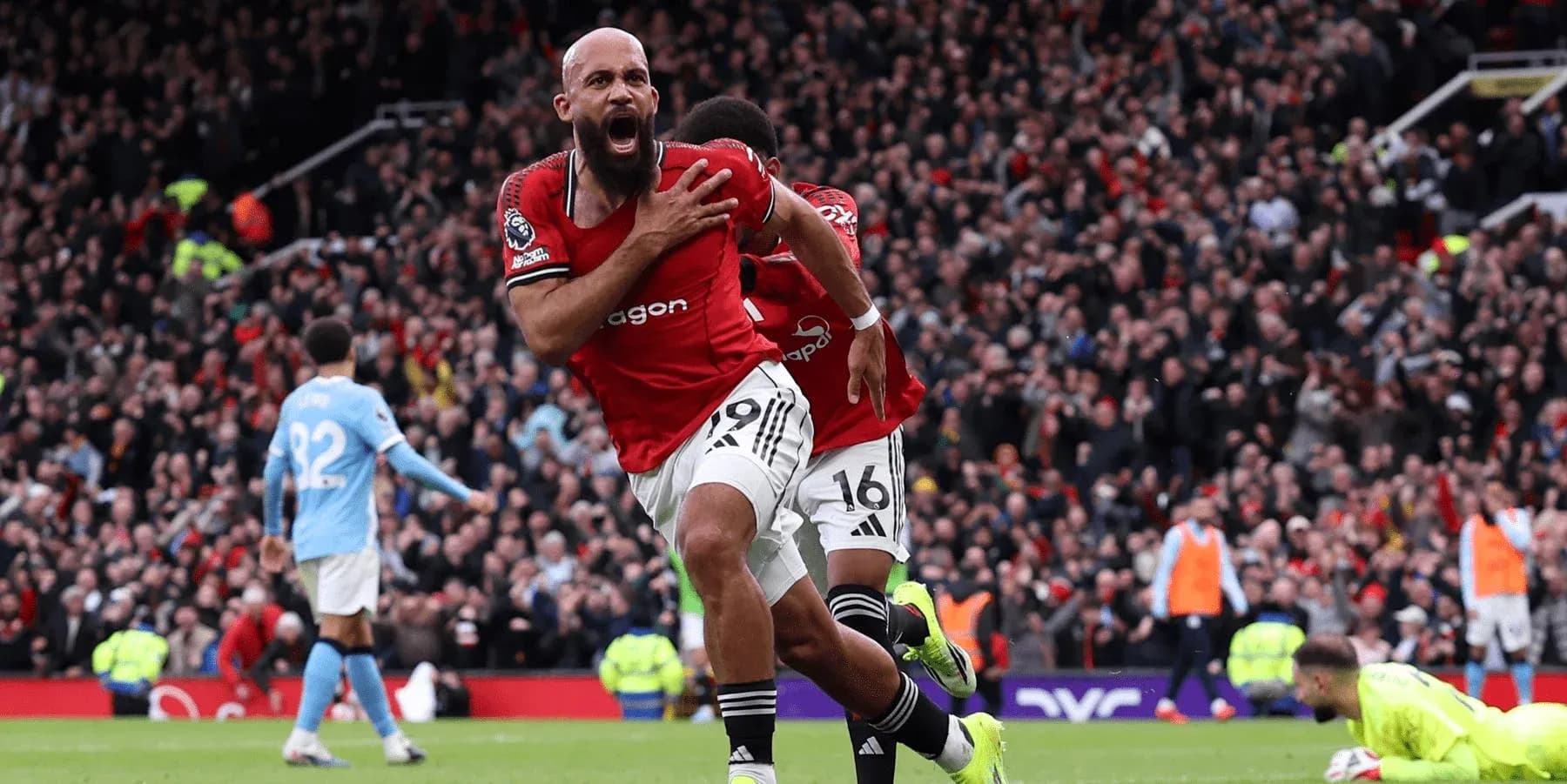 Jugador de Manchester United celebrando un gol