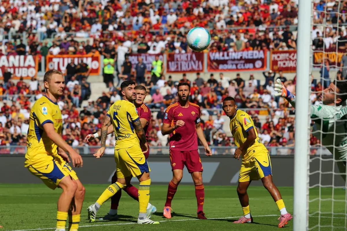 Acción en el partido Hellas Verona contra AS Roma