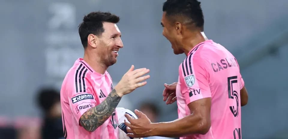 Jugadores de Inter Miami celebrando un gol juntos