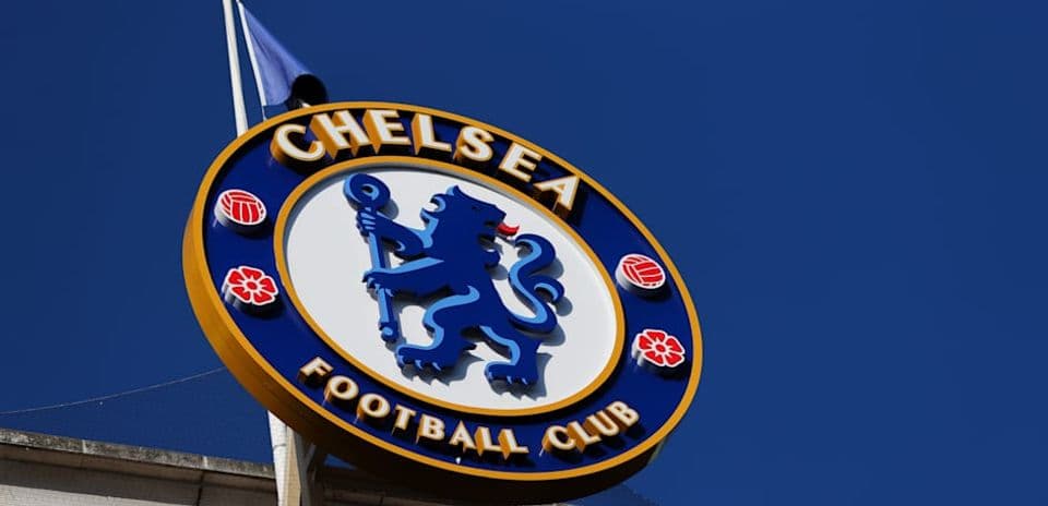 Logotipo del Chelsea Football Club en el estadio