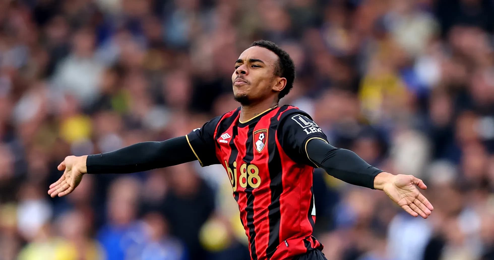 Jugador de Bournemouth celebrando un gol