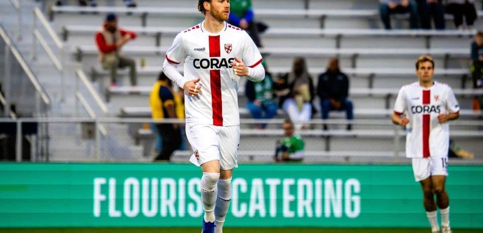 Jugador de Loudoun United en el campo