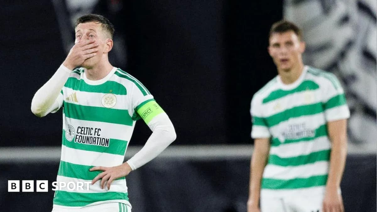 Jugadores de Celtic FC en la cancha durante el partido