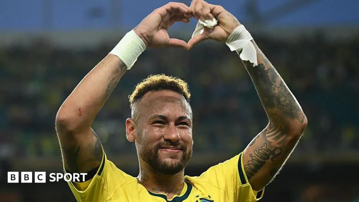 Jugador brasileño celebrando y formando un corazón