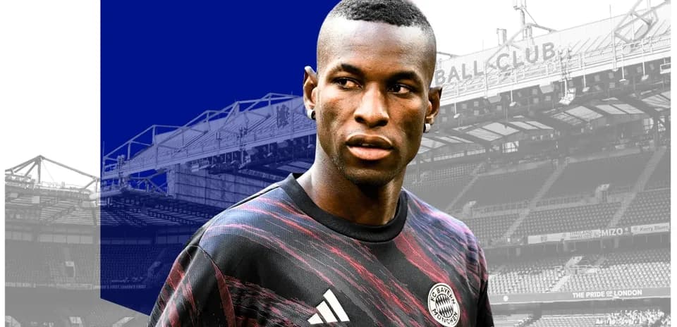 Jugador de fútbol en uniforme de Bayern Múnich