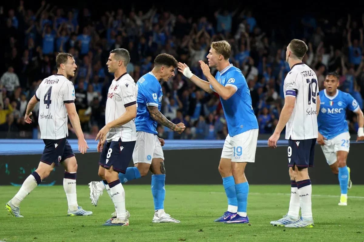 Jugadores de Napoli celebrando un gol en el partido