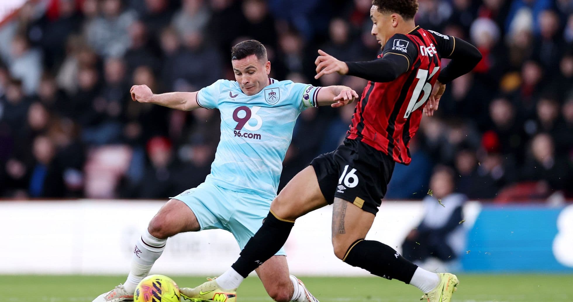 Burnley vs Bournemouth: Actualización de plantillas y contexto del partido
