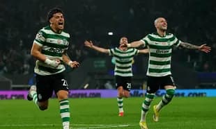 Jugadores de Sporting CP celebrando un gol
