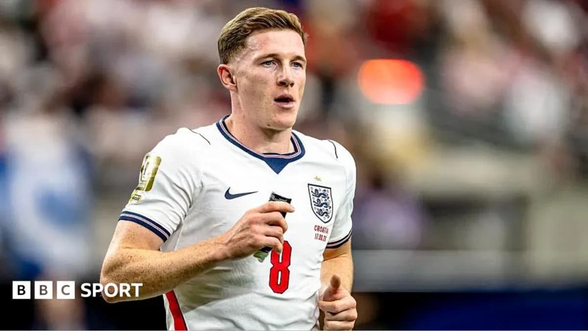 Jugador de Inglaterra corriendo en el campo de juego
