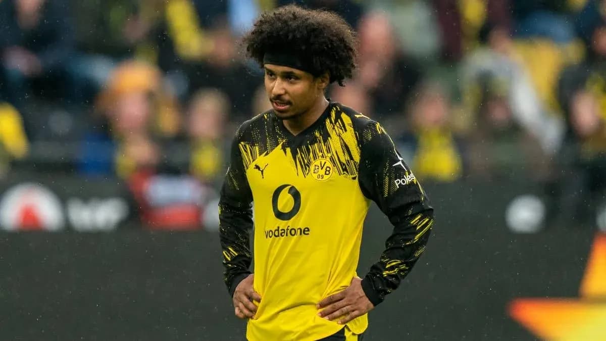 Karim Adeyemi y el futuro del BVB: verano decisivo