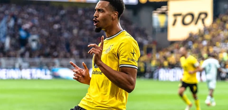 Jugador de Borussia Dortmund celebrando un gol