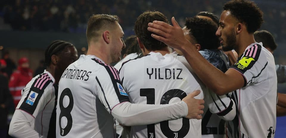 Football illustration used for match coverage - 1wezodhz.jpg