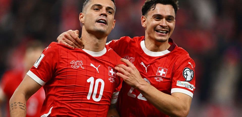 Jugadores suizos celebrando un gol