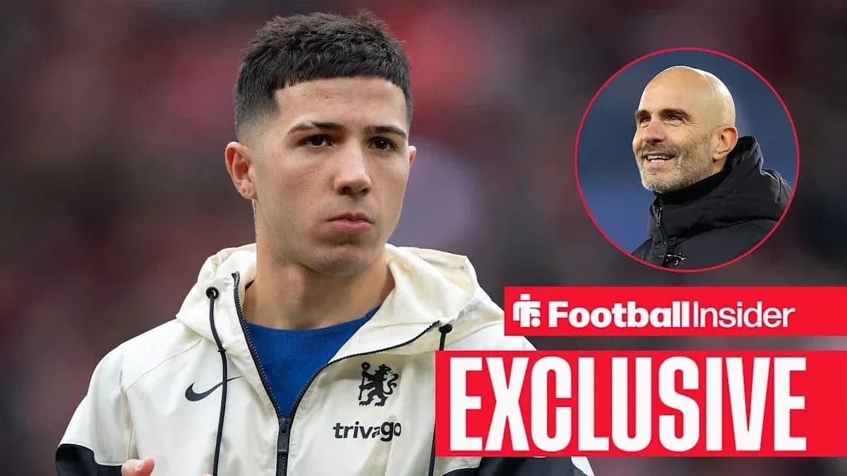 Jugador de Chelsea en el campo antes del partido