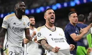 Jugadores de Real Madrid celebrando un gol