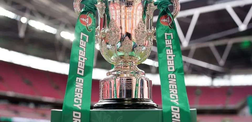 Trofeo de la Carabao Cup en Wembley