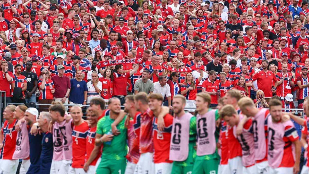 Noruega presenta queja formal por la intervención de Donald Trump en la controversia del cartón rojo de Folarin Balogun
