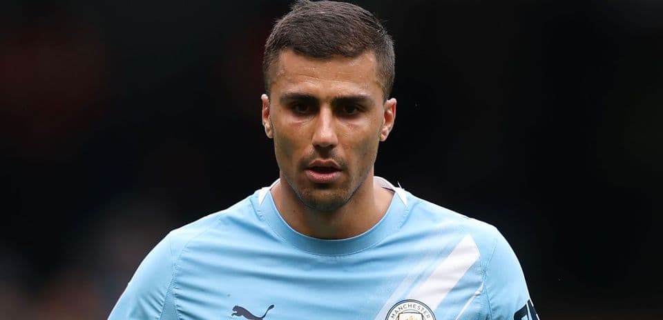Rodri llega a Barcelona para cerrar su traspaso desde Manchester City hasta 2030