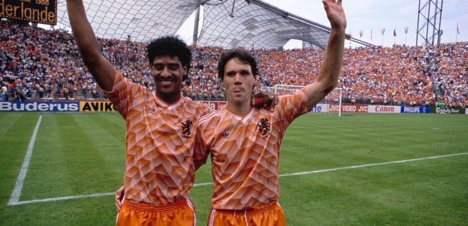 Holanda vence a Alemania en Hamburgo: Van Basten decide una semifinal histórica en la Eurocopa 1988