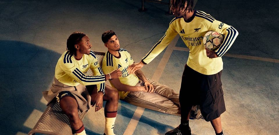 Arsenal Regresa a su Color Icónico en la Nueva Tercera Camiseta 2026–27