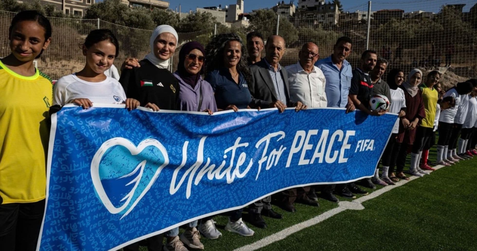 FIFA inaugura nuevas canchas de fútbol en Palestina para ofrecer espacios seguros a jóvenes en Cisjordania