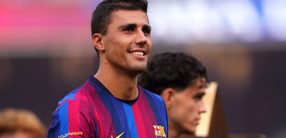 Hansi Flick anuncia cuándo debutará Rodri con el Barcelona ante Athletic Club