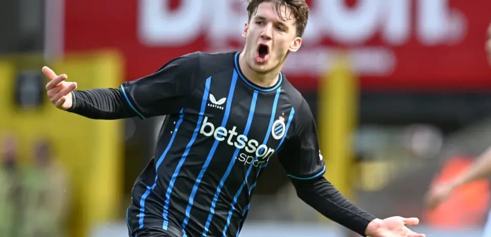 Conoce a Christos Tzolis: la nueva estrella de Arsenal en jugadas a balón parado que brilló en la Champions con Club Brugge