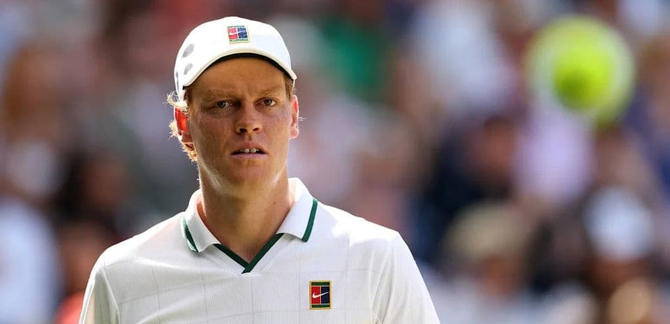 Jannik Sinner Regresa al Tenis en el ATP 500 de Beijing con Novak Djokovic Presente