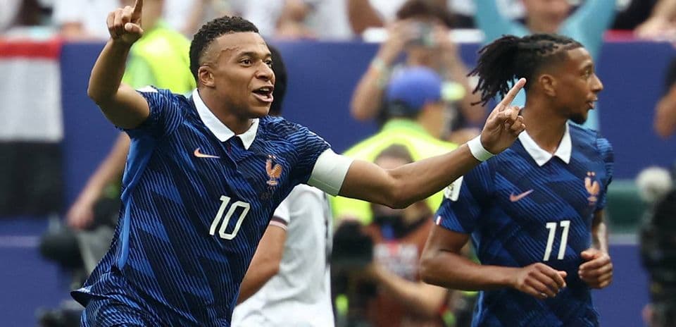 Calificaciones de Francia contra Irak: Mbappé Imparable Incluso Bajo Tormentas
