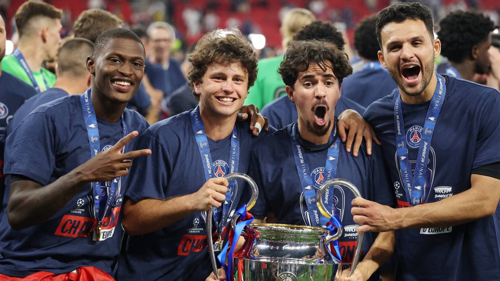 ¿Qué se considera un trofeo importante en el fútbol?