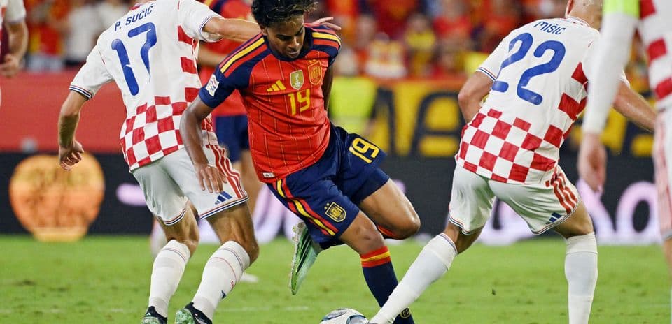 Lamine Yamal brilla con un 10/10 en la victoria de España ante Croacia en la UEFA Nations League