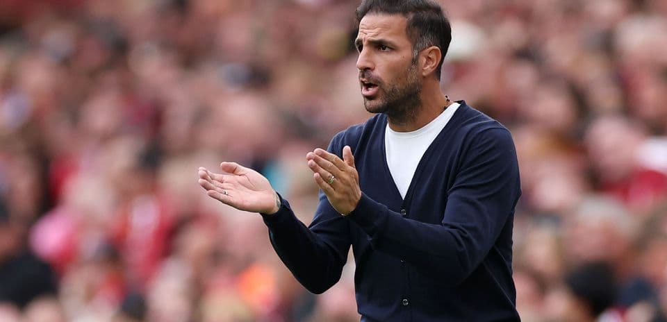 Cesc Fàbregas exige refuerzos para Como tras victoria histórica contra Napoli