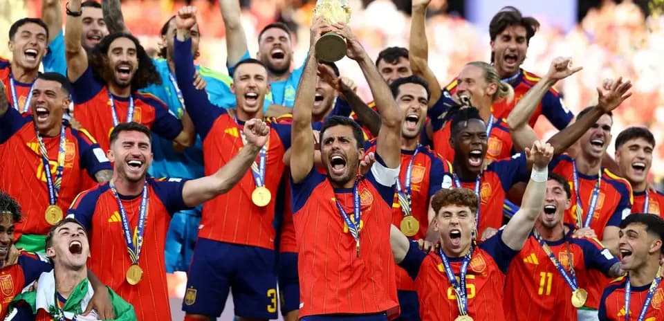 Celebraciones en España tras la victoria en la final del Mundial de Fútbol