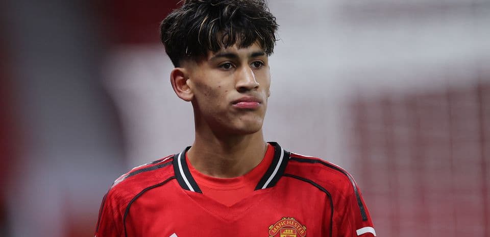 Michael Carrick advierte sobre el futuro de la joven promesa JJ Gabriel en Manchester United ante interés de Real Madrid y Barcelona