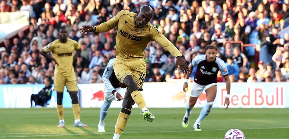 Aston Villa busca a Jean-Philippe Mateta tras posible salida de Ollie Watkins a Arabia Saudita