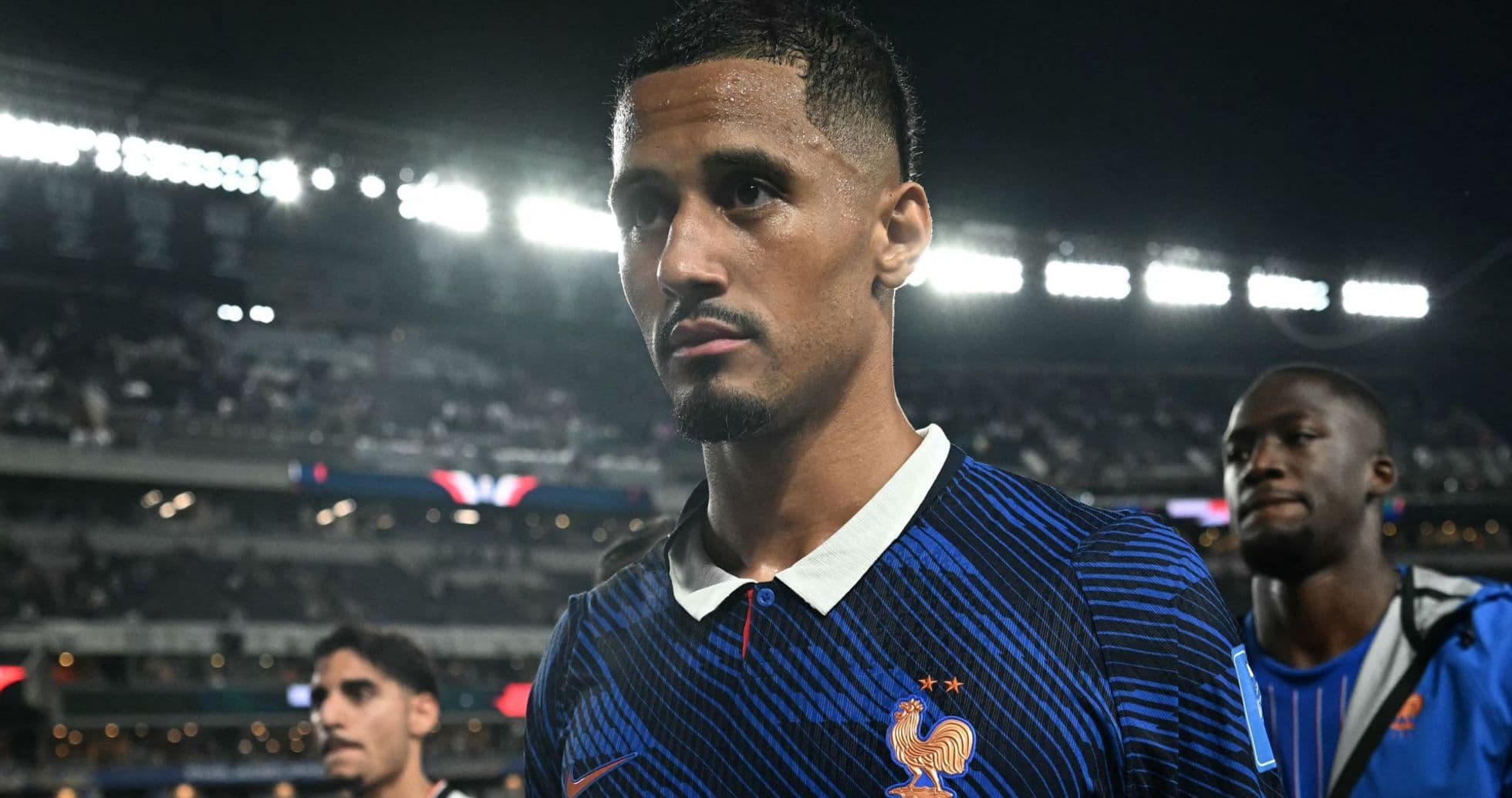 Didier Deschamps confía en William Saliba pese a molestias en la espalda antes del duelo de Francia contra Suecia