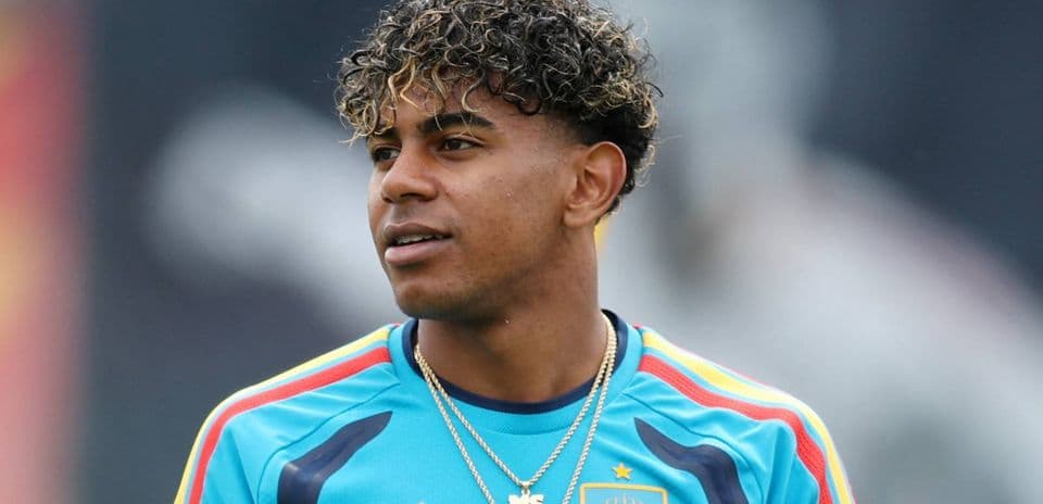 Tottenham Acorda Condiciones Personales para Fichar a Savinho, un Jugador con Estilo Similar a Lamine Yamal