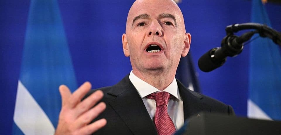 Primera nación retira su apoyo a la reelección de Gianni Infantino como presidente de FIFA