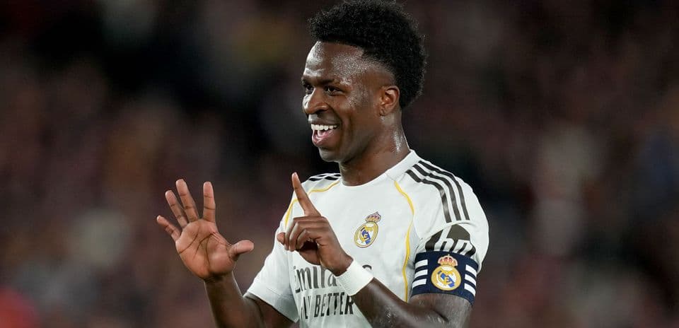 Vinicius Junior permanecerá en el Real Madrid con Mourinho confiando en su papel clave
