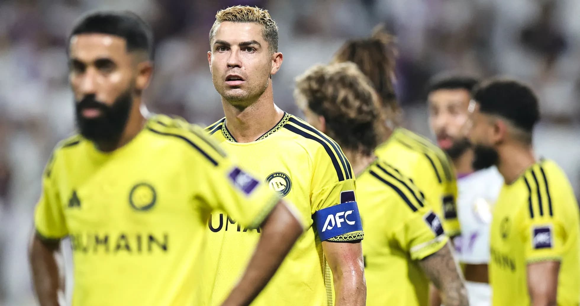 Jugadores de Al Nassr en el campo durante el partido Jugadores de Al Nassr en el campo durante el partido