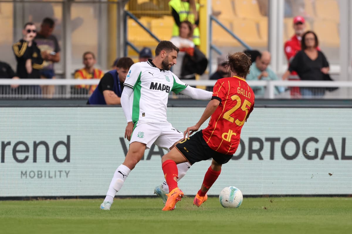 Jugador de Sassuolo contra Lecce en Serie A Jugador de Sassuolo contra Lecce en Serie A
