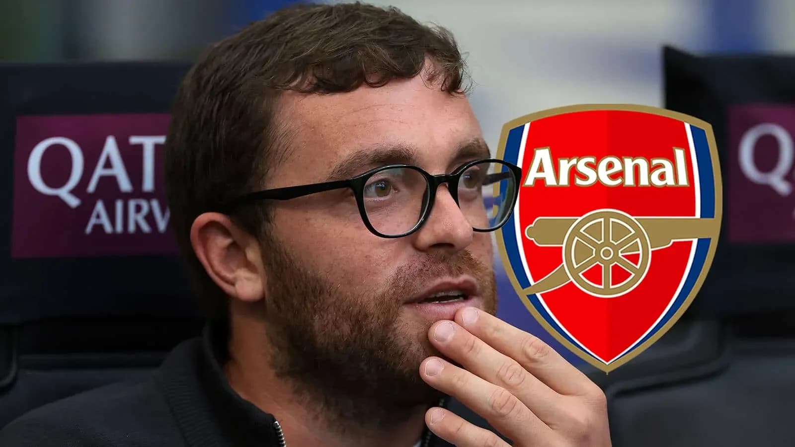 Persona pensativa con logotipo de Arsenal de fondo Persona pensativa con logotipo de Arsenal de fondo