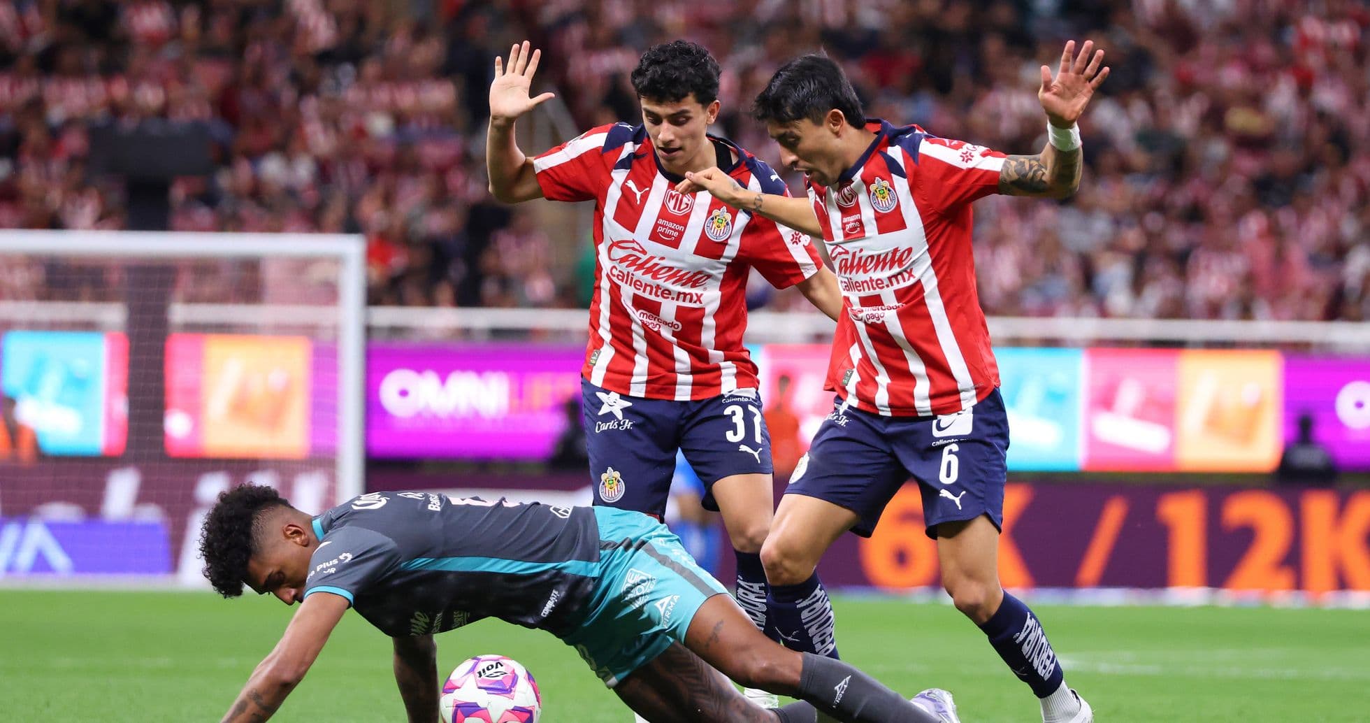 Mazatlán vs Guadalajara Chivas: Noche de Liga MX.jpg Mazatlán vs Guadalajara Chivas: Noche de Liga MX.jpg