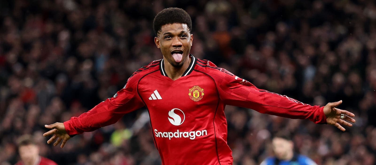 Jugador de Manchester United celebrando un gol Jugador de Manchester United celebrando un gol