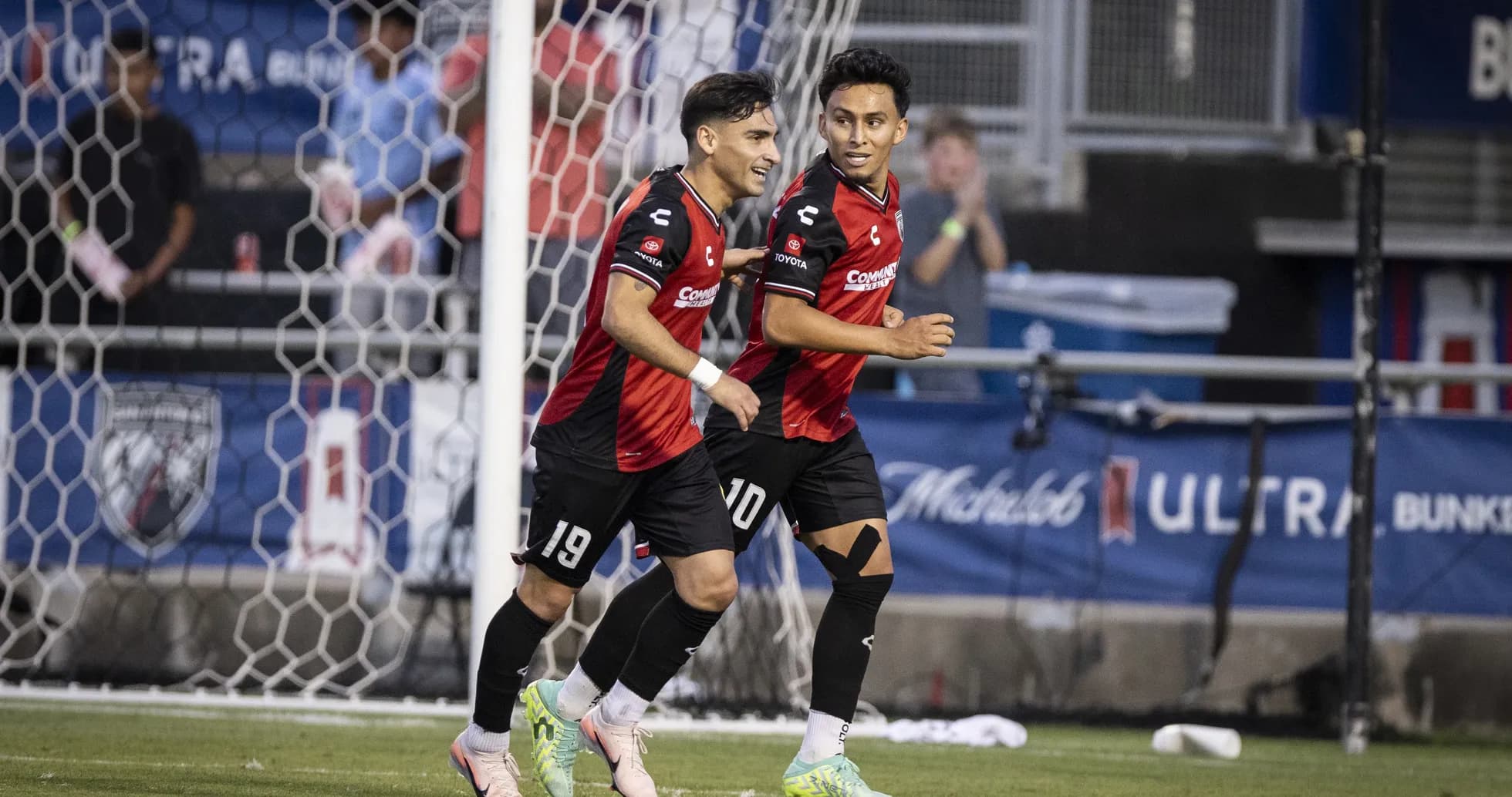 Jugadores de San Antonio celebrando un gol Jugadores de San Antonio celebrando un gol