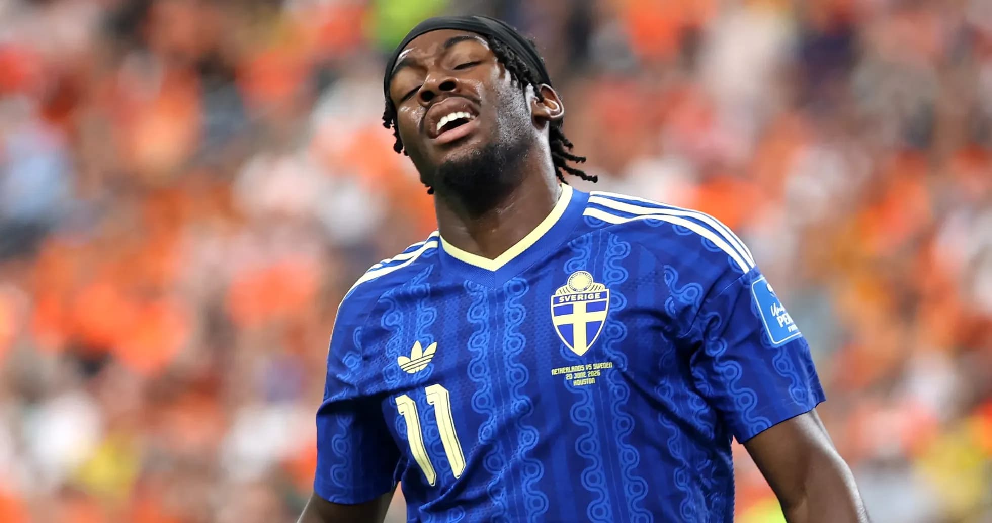 Jugador de Suecia en acción durante un partido Jugador de Suecia en acción durante un partido