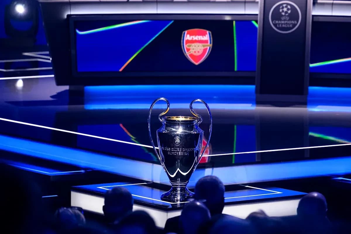 Trofeo de la Champions League en evento de Arsenal Trofeo de la Champions League en evento de Arsenal